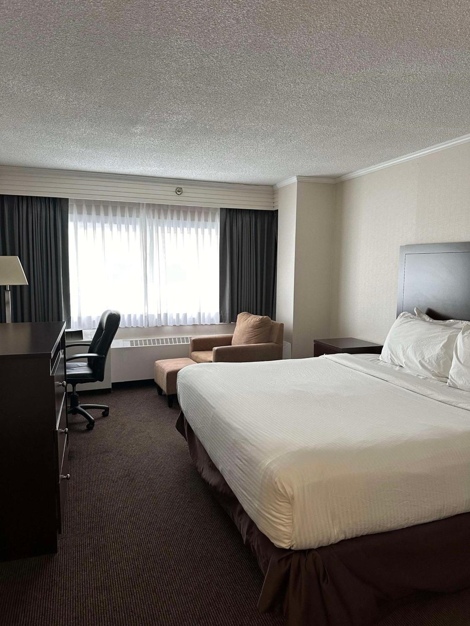 Best Western Cedar Park Inn Edmonton Esterno foto