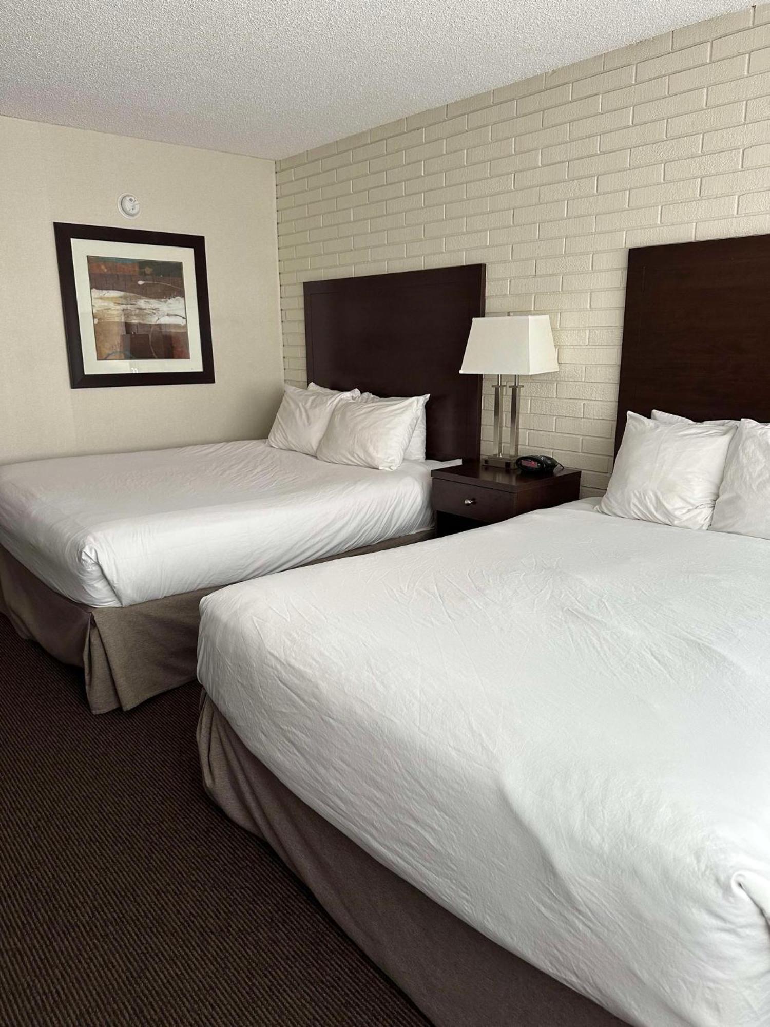 Best Western Cedar Park Inn Edmonton Esterno foto