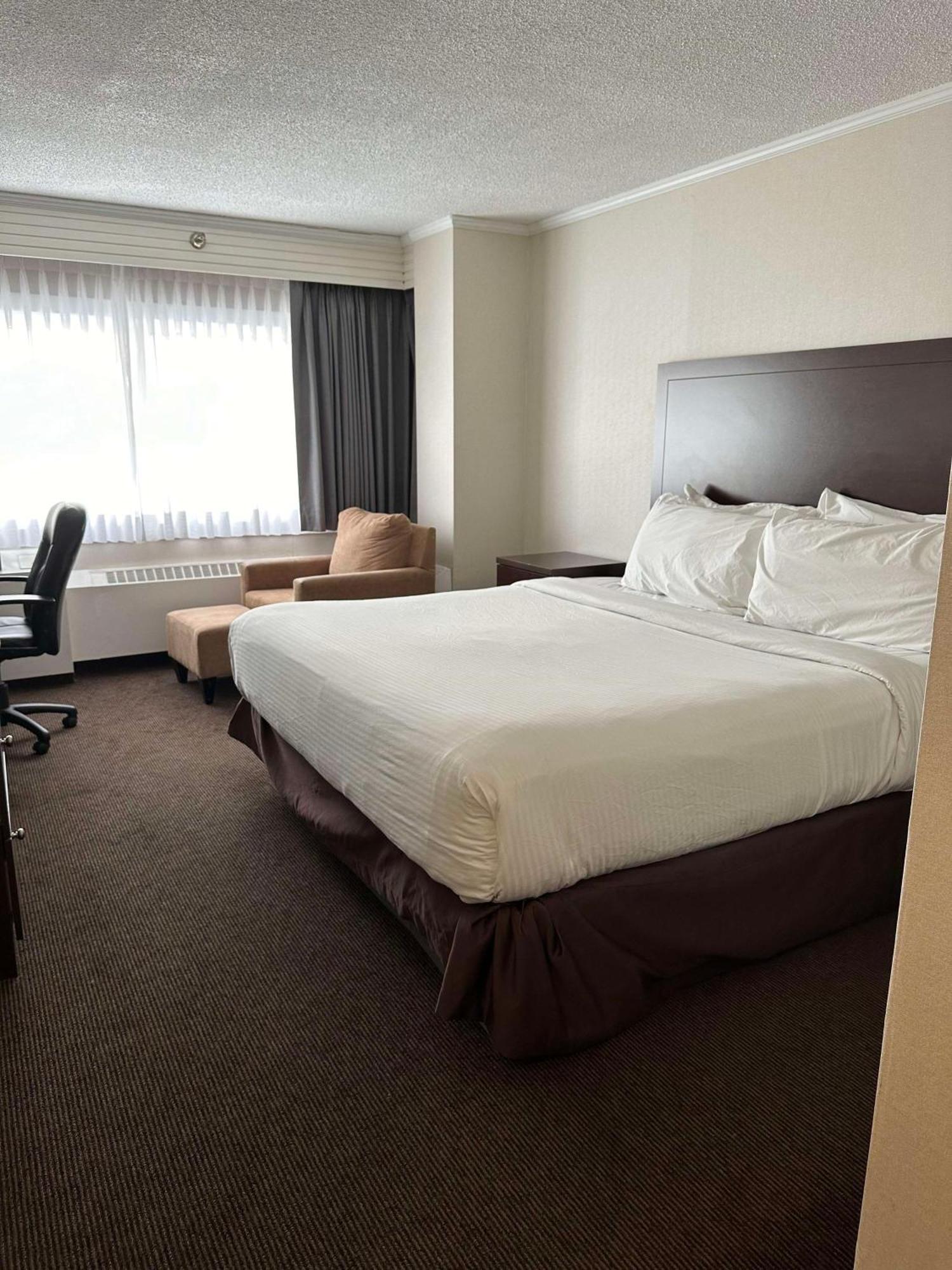 Best Western Cedar Park Inn Edmonton Esterno foto