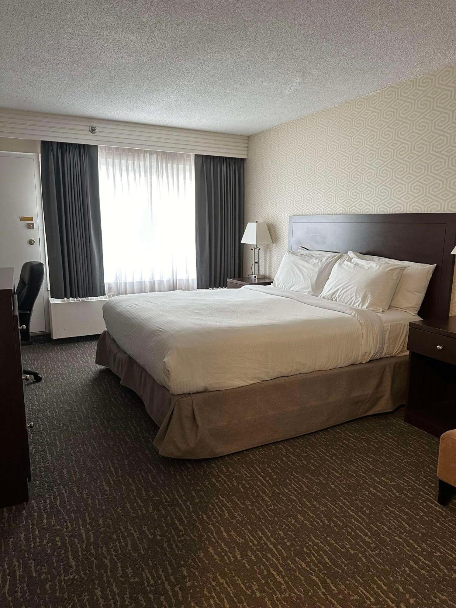 Best Western Cedar Park Inn Edmonton Esterno foto