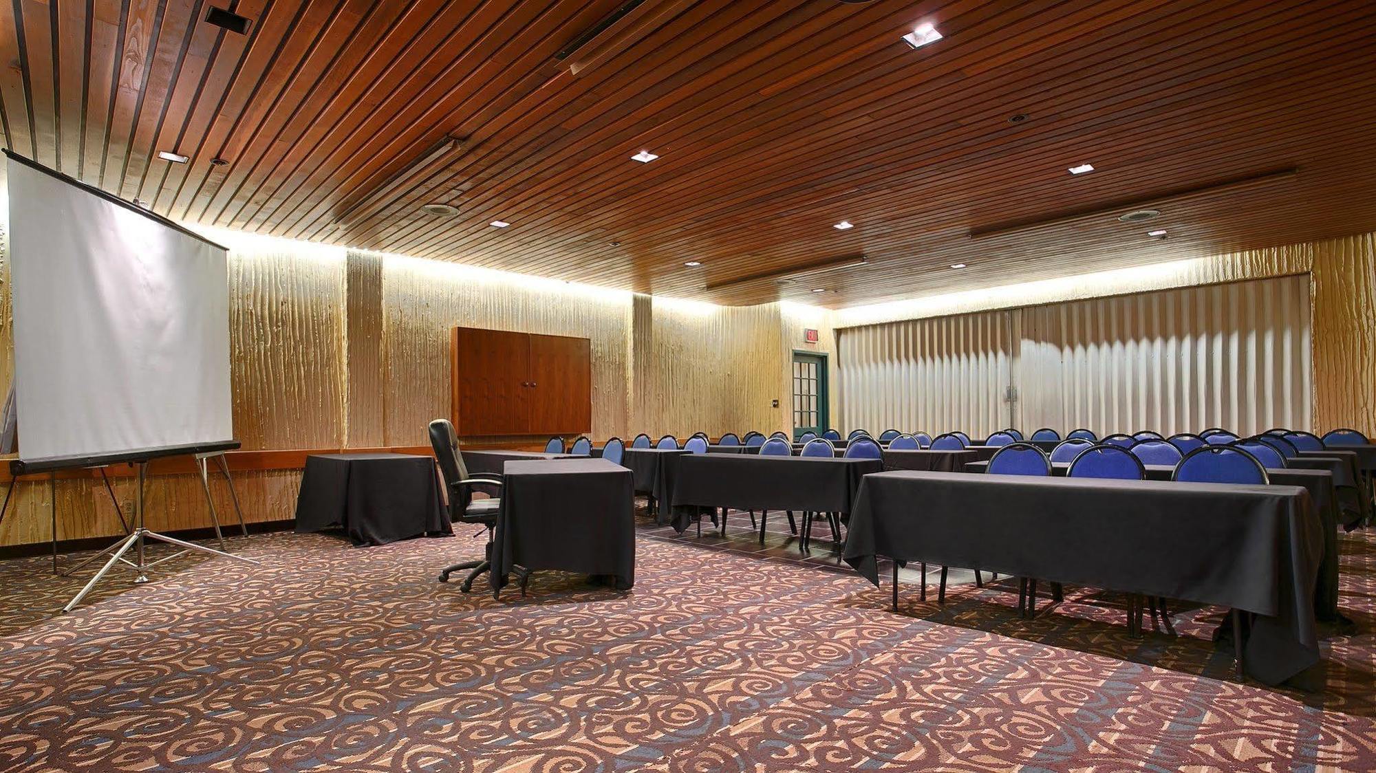 Best Western Cedar Park Inn Edmonton Esterno foto