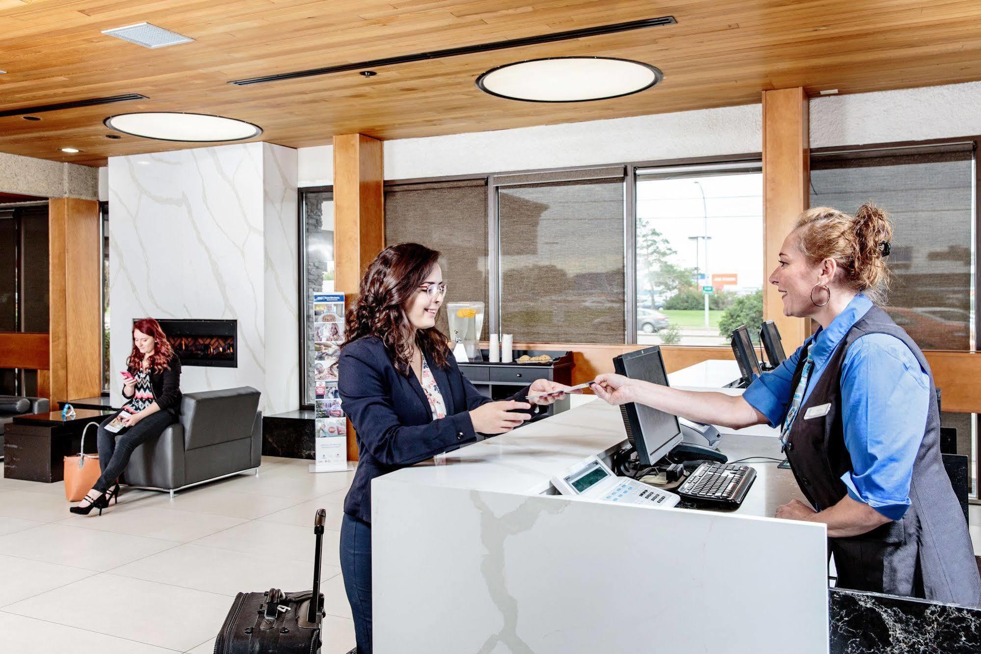 Best Western Cedar Park Inn Edmonton Esterno foto